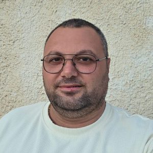 אריאל