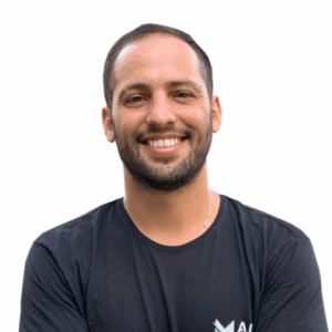 טום